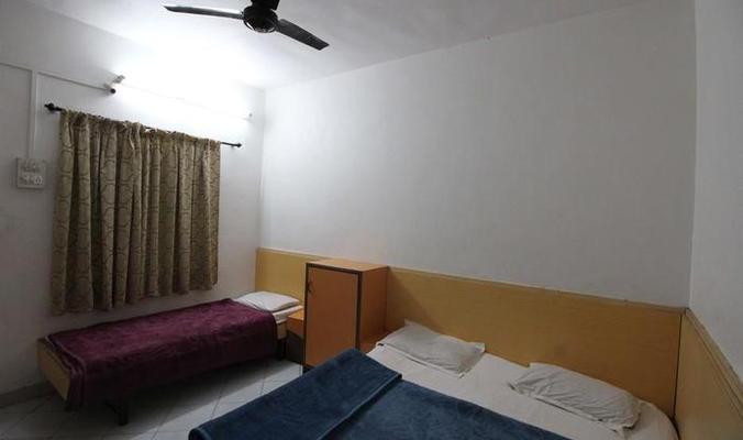 Hotel Rahi Plaza